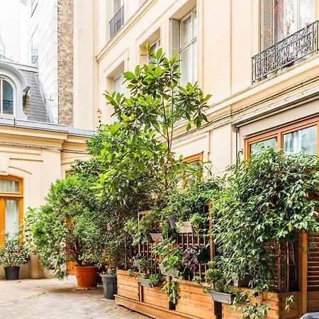 Duplex Haussmannien - Parc Monceau 75008 - 4p